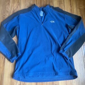 The North Face men’s fleece pullover. XL.